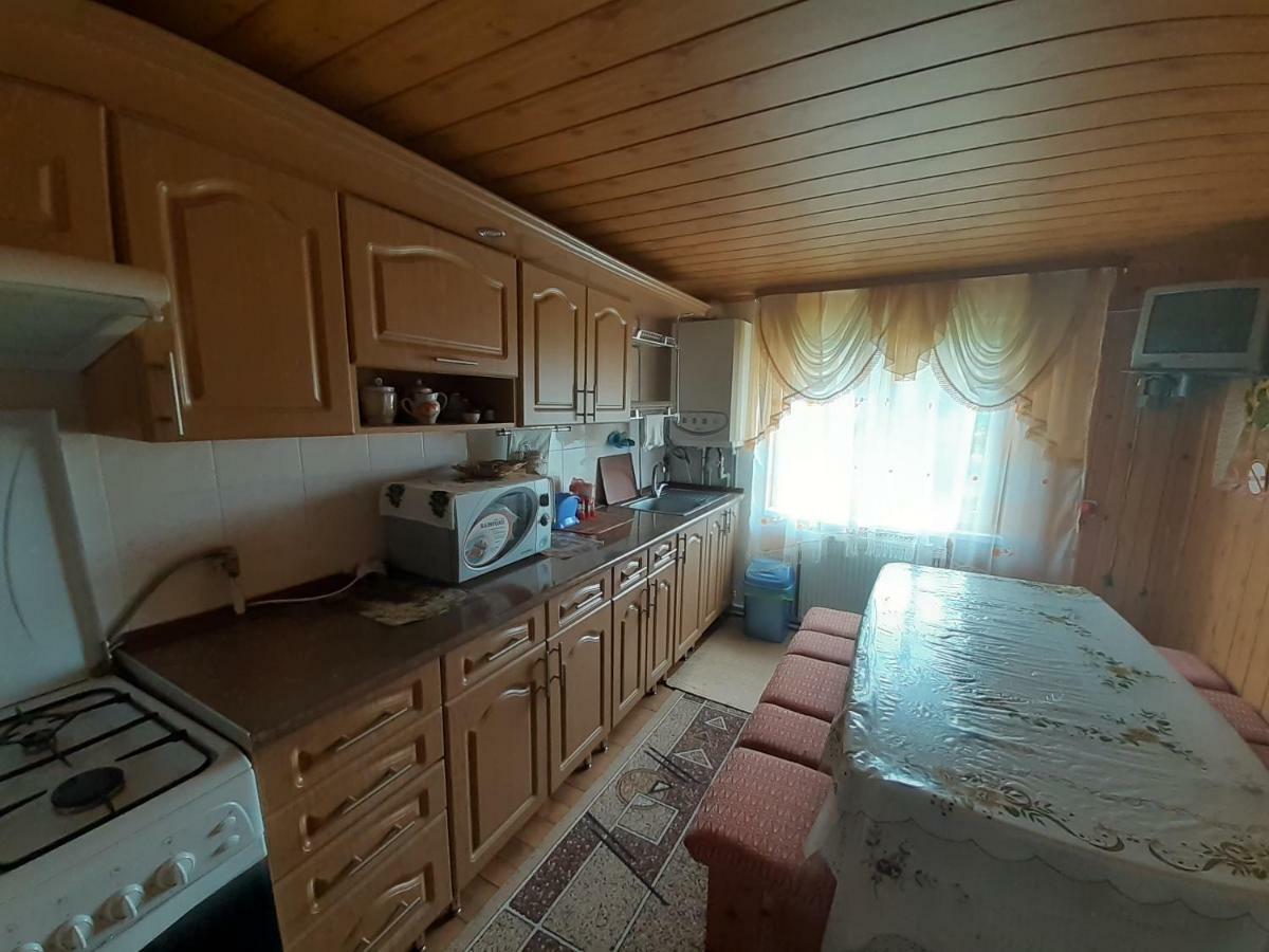 Kатруся Hotel ยาเรมชา ภายนอก รูปภาพ