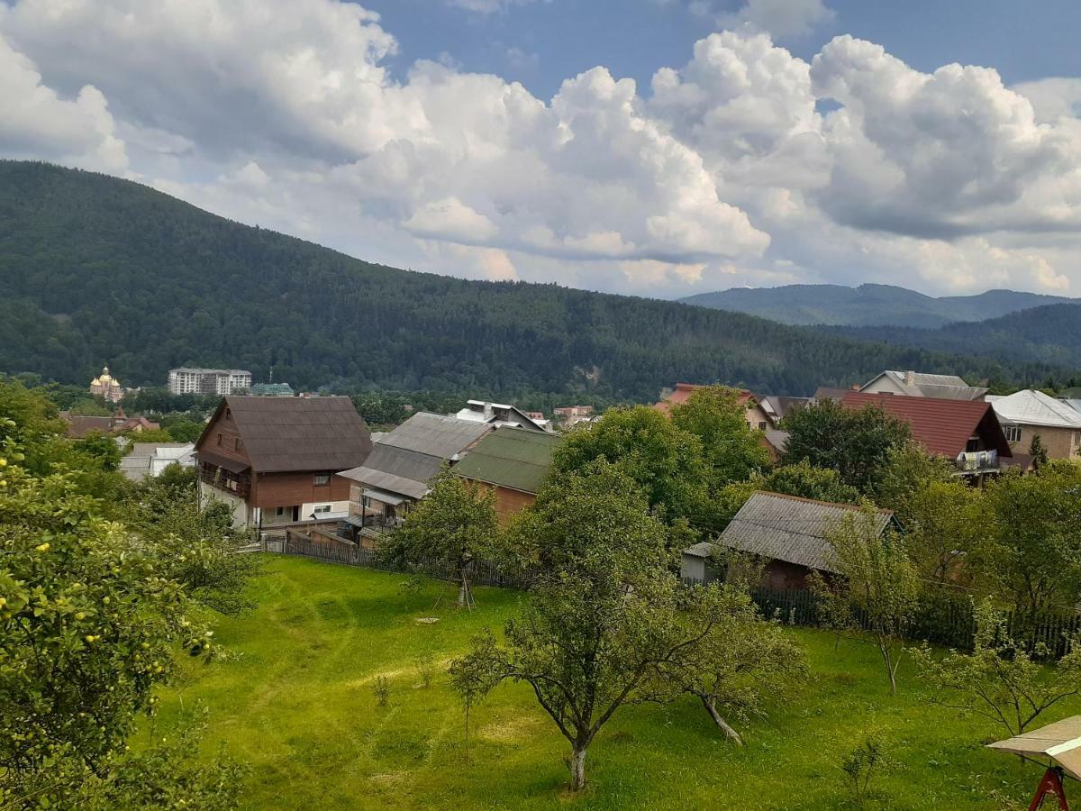 Kатруся Hotel ยาเรมชา ภายนอก รูปภาพ